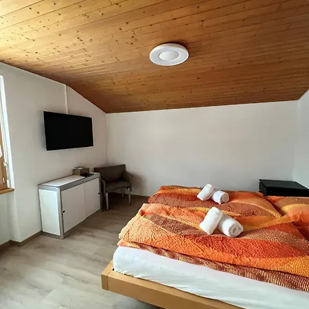 Haus Augstbord Bnb Zimmer *