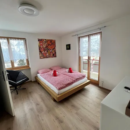 Haus Augstbord Bnb Zimmer Apartamento *