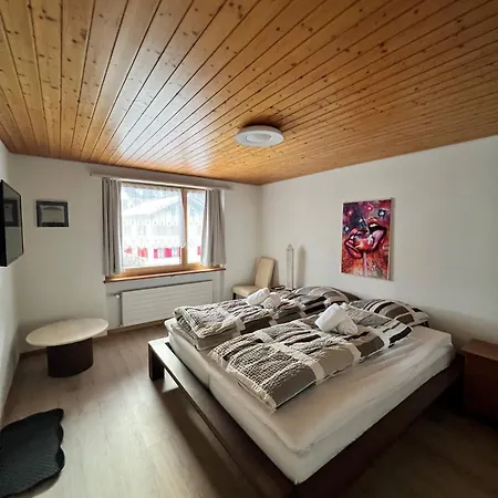 Apartamento Haus Augstbord Bnb Zimmer *