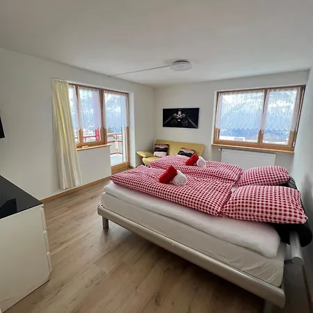 Apartamento Haus Augstbord Bnb Zimmer